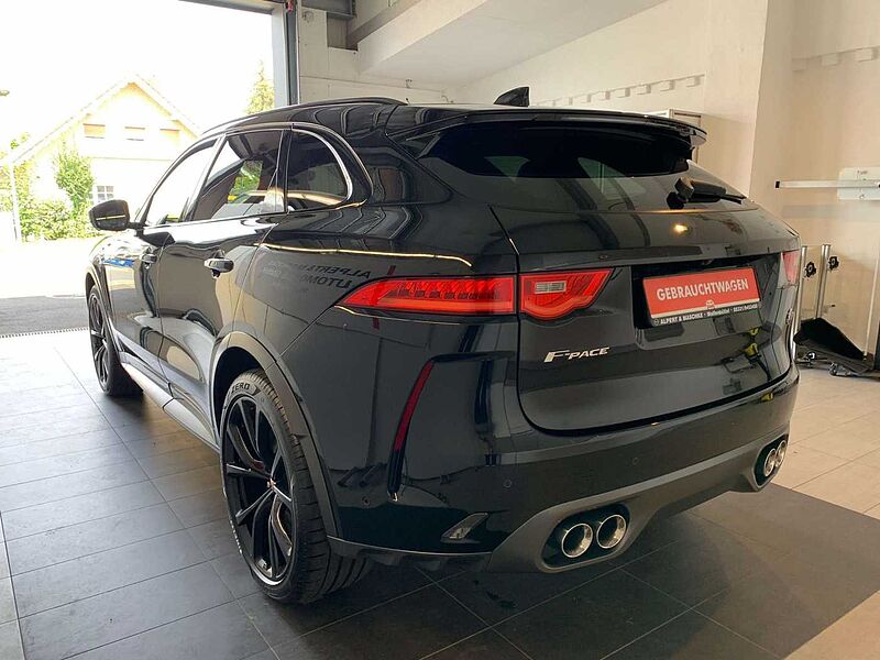 Jaguar F-Pace SVR AWD /LM22'/Panorama/Navi/Leder/360°