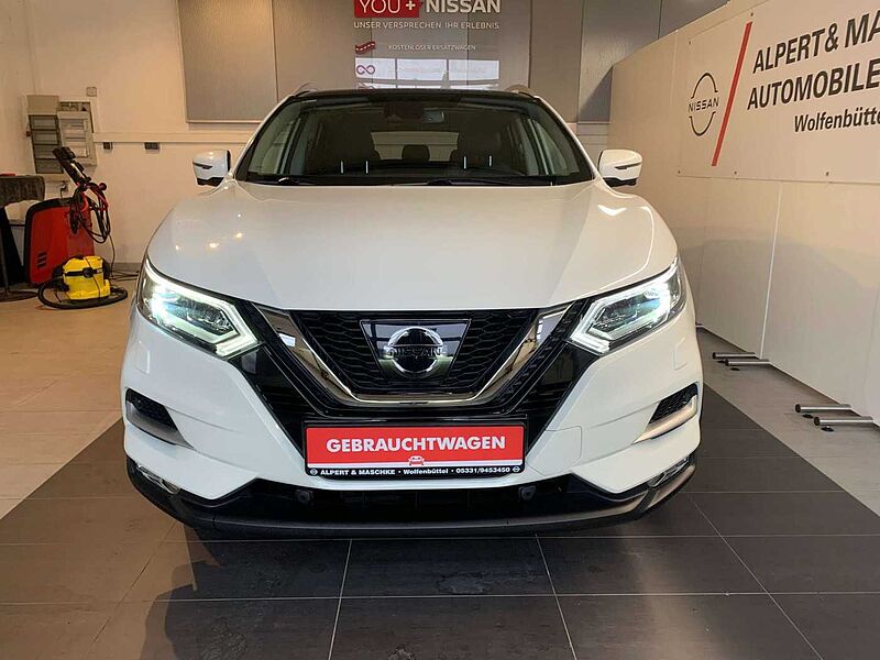 Nissan Qashqai 1,6 Tekna Navi/Panoramadach/Bose/SHZ/AHK