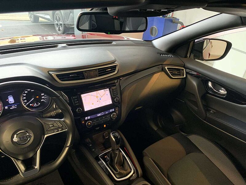 Nissan Qashqai N-Connecta 160PS DCT /Navi/CarPlay/Panorama/SHZ