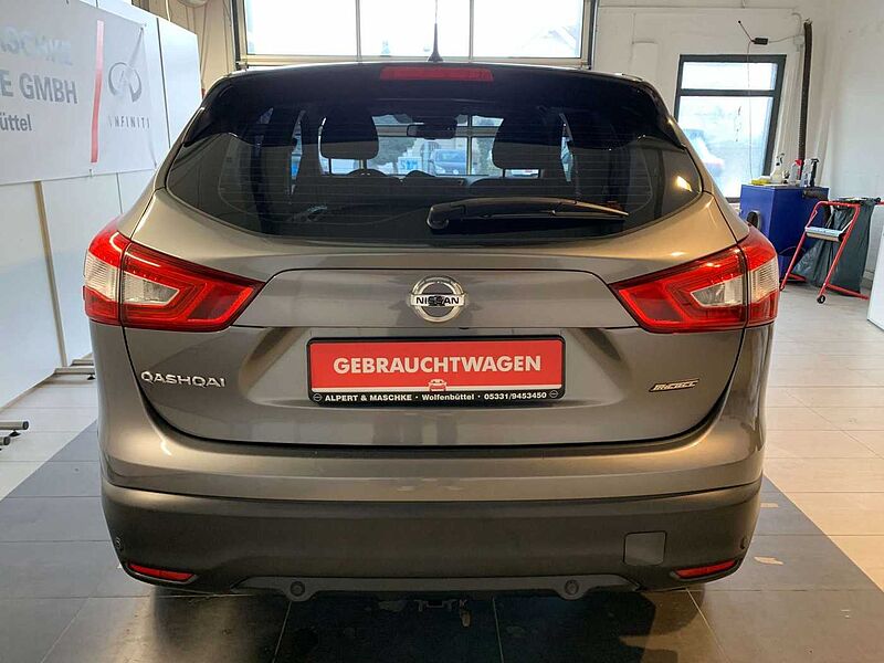 Nissan Qashqai 1,6 Acenta NAVI/SHZ/AHK/KAMERA/TEMPOMAT